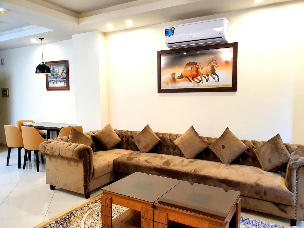 Luxurious Landing Apartments & Suites Bahria Town Rawalpindi Extérieur photo